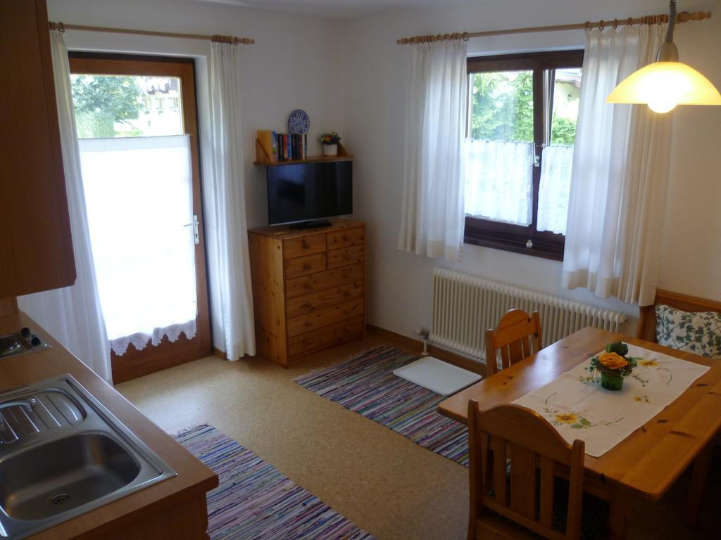 Haus Slechta Διαμέρισμα Κίτσμπουελ Δωμάτιο φωτογραφία